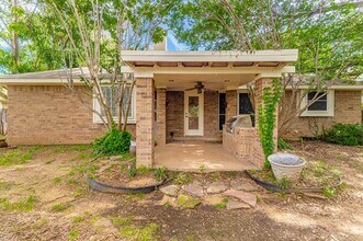 7022 Escondido Dr in Arlington, TX - Building Photo - Building Photo