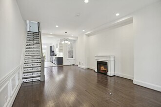228 9th St NE in Washington, DC - Building Photo - Building Photo