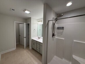 400 Bulrush Ct in Jacksonville, NC - Building Photo - Building Photo