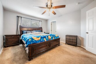 11367 Cocoa Beach Dr in Riverview, FL - Foto de edificio - Building Photo