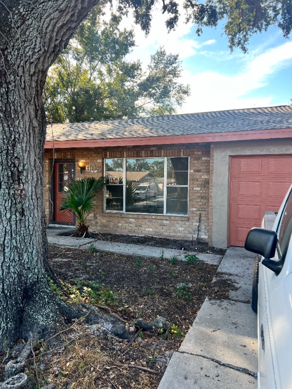 property at 608 60th Ave Dr W