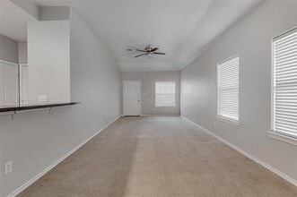 827 Walnut St in Burleson, TX - Building Photo - Building Photo