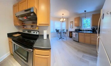 801 5th Ave in Greensboro, NC - Foto de edificio - Building Photo