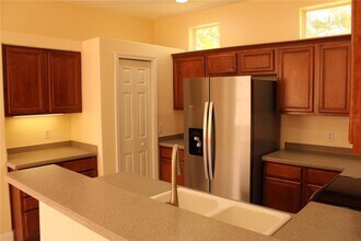 7803 33rd St E in Sarasota, FL - Building Photo - Building Photo