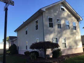 90 Union Ave in Little Ferry, NJ - Building Photo
