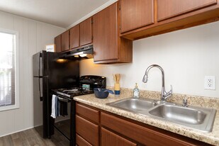 Linville Ridge Apartments in Winston-Salem, NC - Building Photo