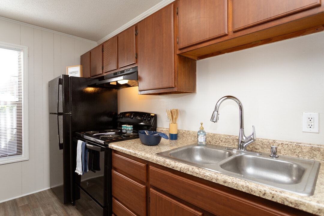 Linville Ridge Apartments in Winston-Salem, NC - Building Photo