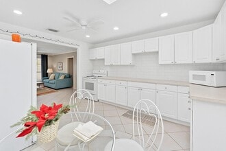 115 Palamino Cir in Boca Raton, FL - Building Photo - Building Photo