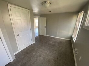 1011 N Ripley St in Davenport, IA - Building Photo - Building Photo