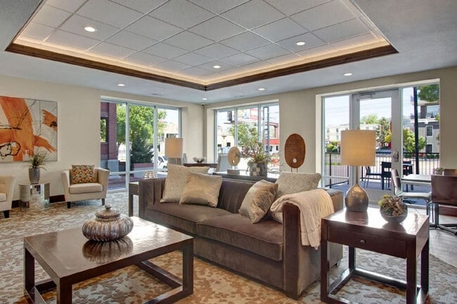 460 E 400 S in Salt Lake City, UT - Foto de edificio - Building Photo