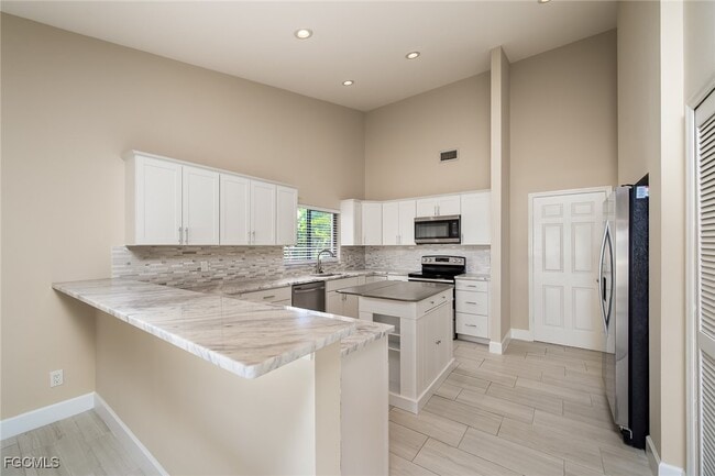 property at 1416 SE 11th Pl