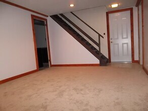 2617 Bethel Crest Dr in Bethel Park, PA - Foto de edificio - Building Photo