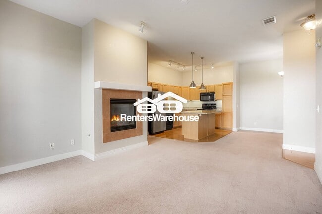 199 Quebec St in Denver, CO - Foto de edificio - Building Photo