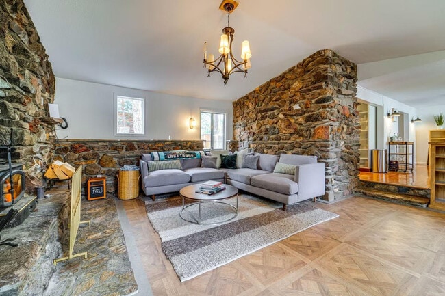 627 Bear Valley Rd, Unit SI ID1386162P
