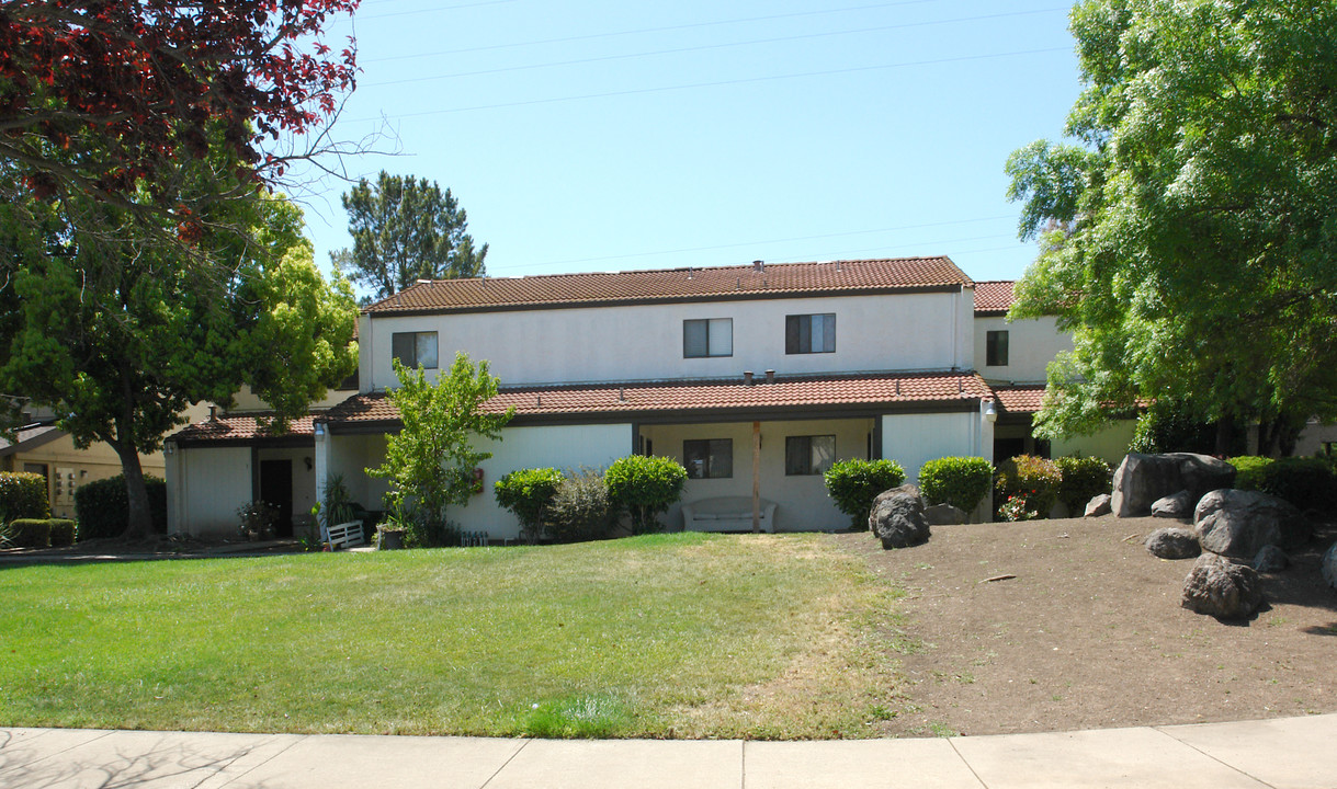 16755 Barnell Ave in Morgan Hill, CA - Building Photo