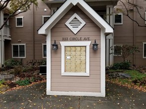 333 Circle Ave-Unit -K in Charlotte, NC - Building Photo - Building Photo