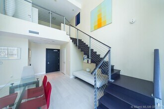 200 Biscayne Boulevard Way, Unit 1408 in Miami, FL - Building Photo - Building Photo