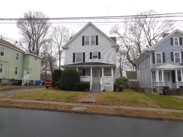 118 Woodland St, Unit 1st in Bristol, CT - Foto de edificio - Building Photo