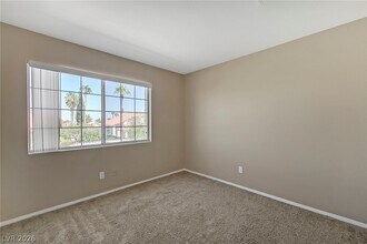 151 Kachina Dr in Henderson, NV - Building Photo - Building Photo