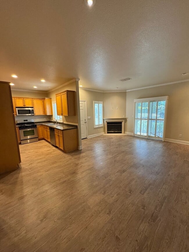 property at 632 Shasta Oaks Cir