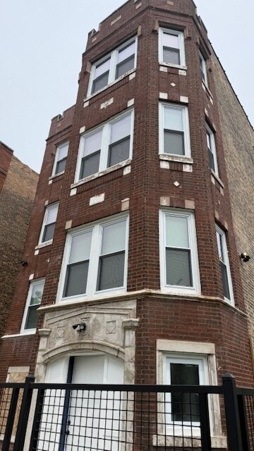 1110 W Marquette Rd in Chicago, IL - Building Photo