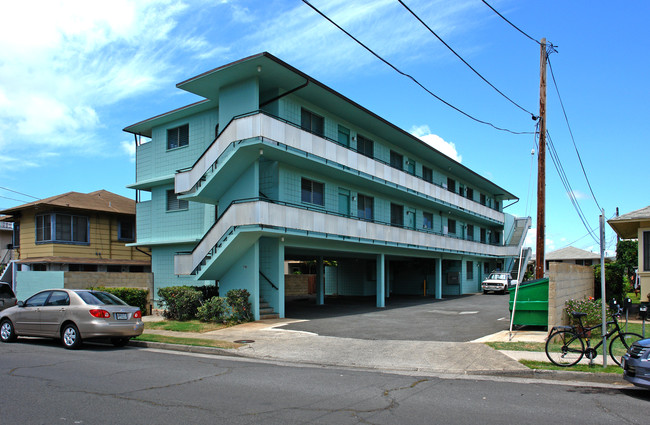 742 Olokele Ave in Honolulu, HI - Building Photo - Building Photo