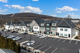 Saucon Pointe in Hellertown, PA - Building Photo - Building Photo