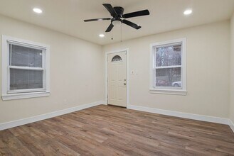 3427 B St SE in Washington, DC - Foto de edificio - Building Photo