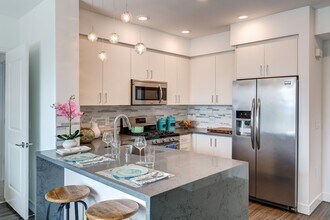 5505 Bonner Ave in Los Angeles, CA - Building Photo - Building Photo