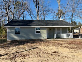 2355 Basswood Dr in Augusta, GA - Building Photo