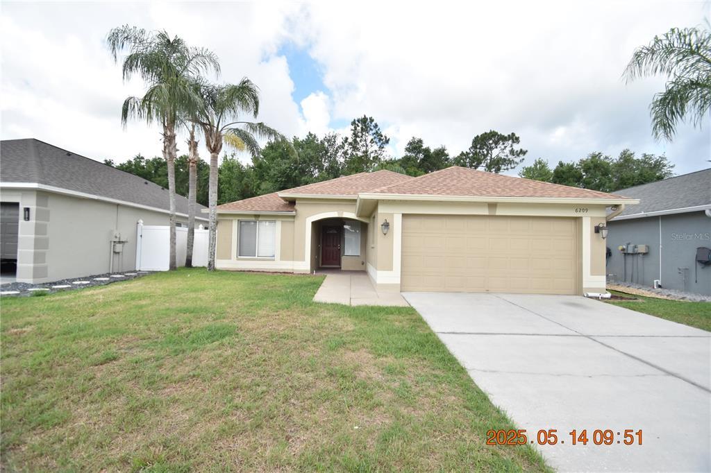 6209 Chapel Pines Blvd in Wesley Chapel, FL - Building Photo