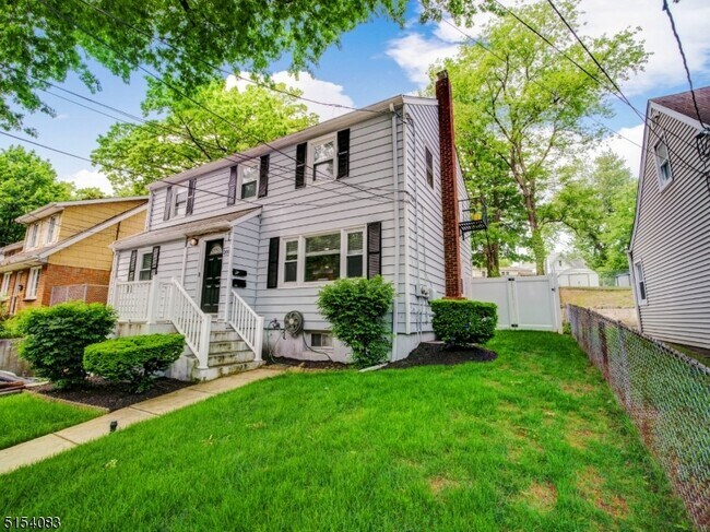 207 Franklin Ave-Unit -1 in Belleville, NJ - Building Photo - Building Photo