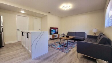 548 Taylor St in Vista, CA - Building Photo - Building Photo