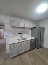 6909 Hyland Cir in Austin, TX - Building Photo - Building Photo