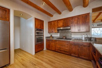 33 Camino San Lucas in Santa Fe, NM - Building Photo - Building Photo