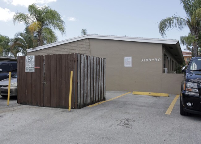 3188-3190 SW 14th St in Miami, FL - Building Photo - Building Photo