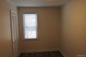 6533 Cloverton Dr in Waterford Township, MI - Building Photo - Building Photo