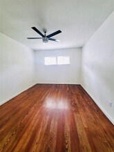 728 W 21st St in Houston, TX - Foto de edificio - Building Photo