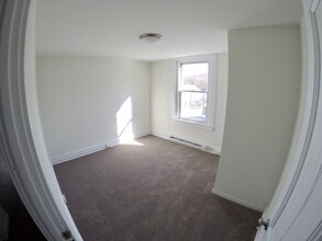 210 Bradford Ave in Downingtown, PA - Building Photo - Building Photo