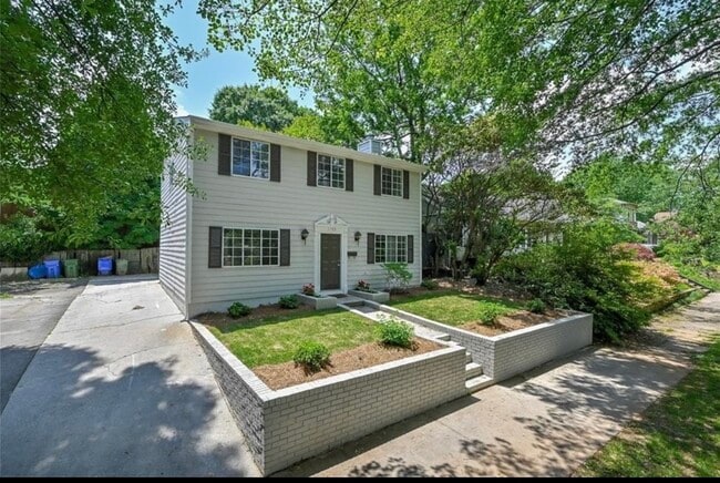 1159 Saint Augustine Pl NE in Atlanta, GA - Foto de edificio - Building Photo