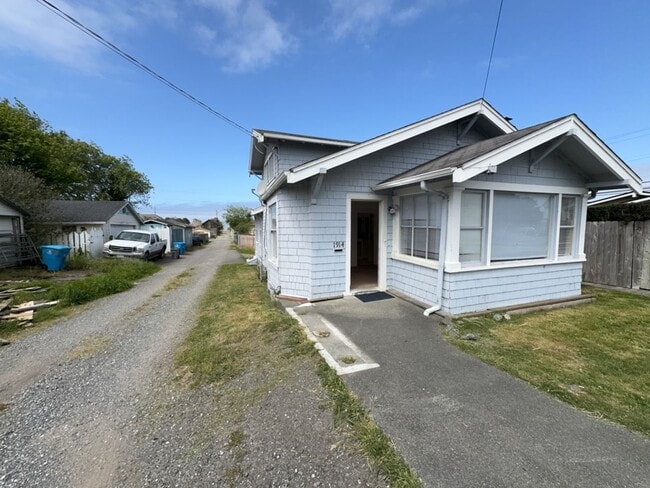 property at 1914 Summer St