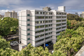 Wilder Vista in Honolulu, HI - Building Photo - Primary Photo