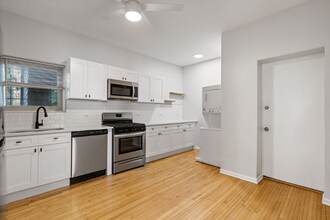 2900 N Damen Ave in Chicago, IL - Foto de edificio - Building Photo