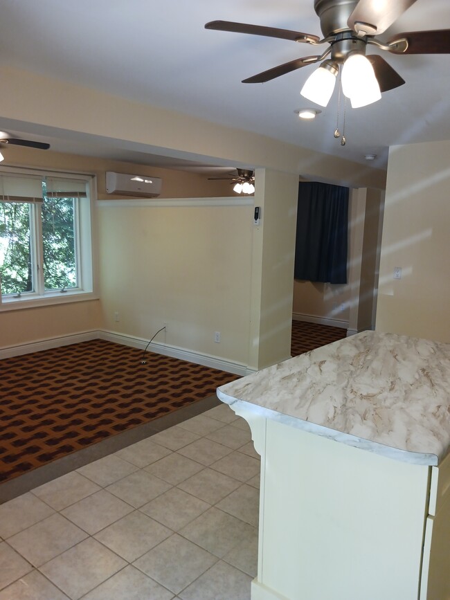 535 School Rd, Unit Apt. 100 in Asheville, NC - Building Photo - Building Photo