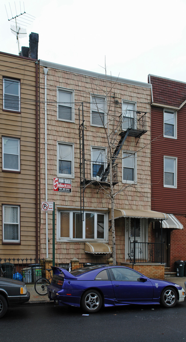 212 Devoe St in Brooklyn, NY - Building Photo - Building Photo