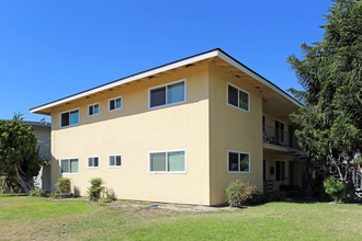 6591 Ginger Ln in Westminster, CA - Foto de edificio - Building Photo