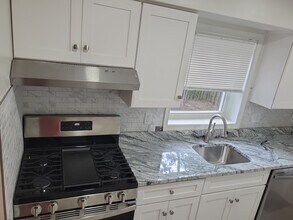 7107 Greenvale Pkwy in Hyattsville, MD - Building Photo - Building Photo