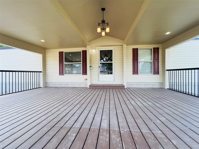 788 County Rd 3479J in Cleveland, TX - Building Photo - Building Photo