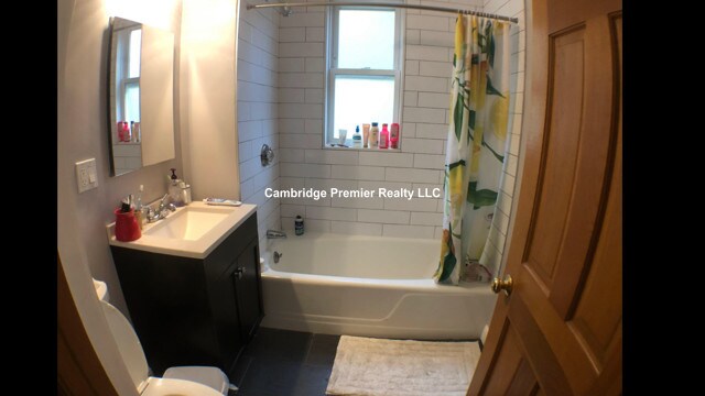 36 Sunset Rd in Somerville, MA - Building Photo