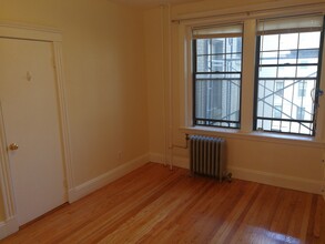 2 Sutherland Rd, Unit 31 in Boston, MA - Building Photo - Building Photo